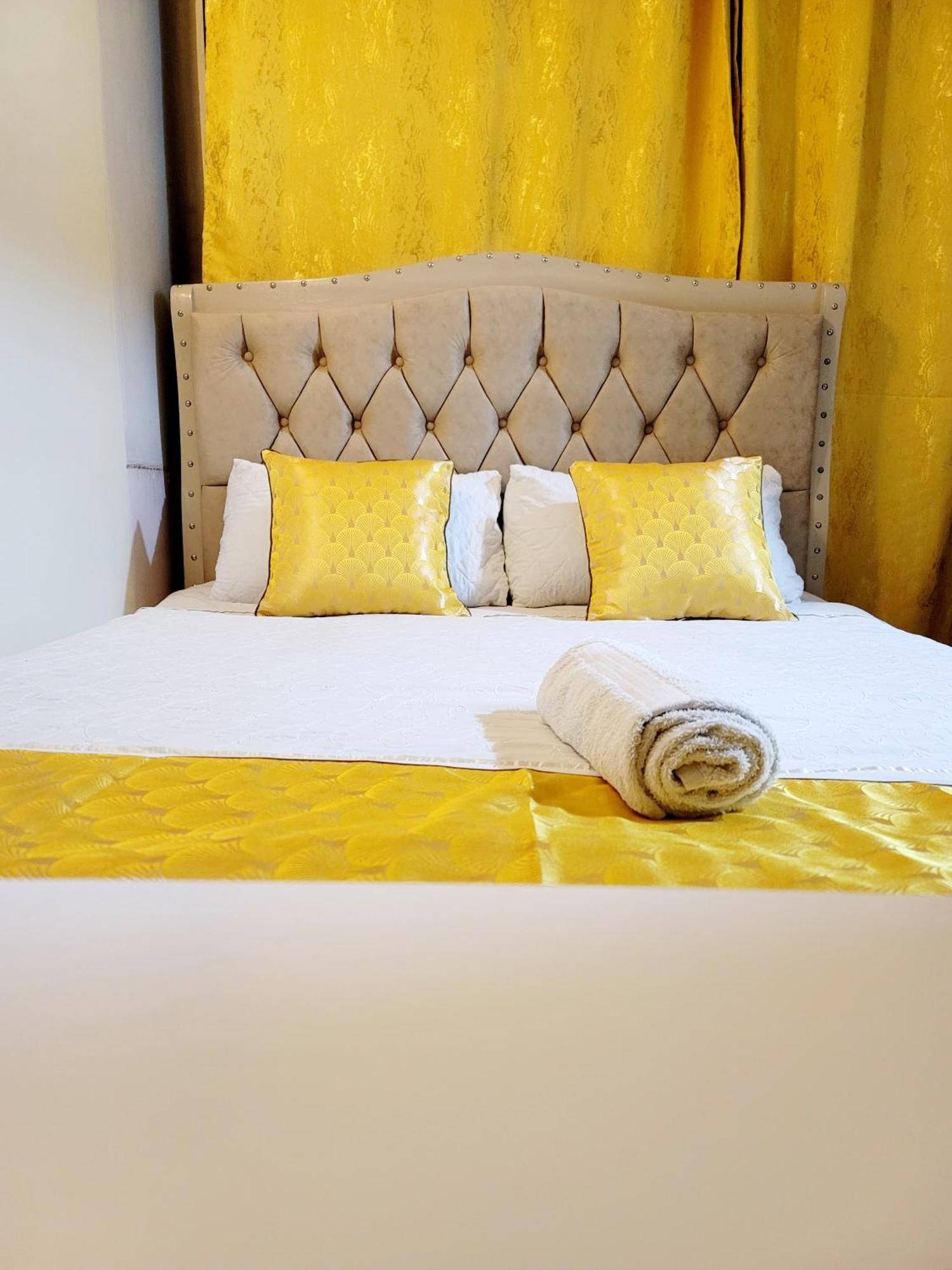 Sunrise Blue Moon B&B Nairobi Extérieur photo