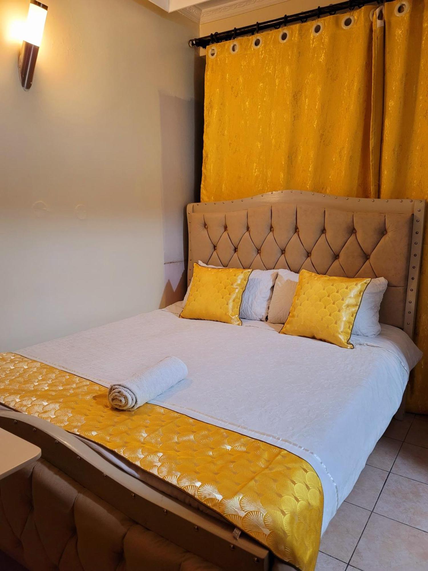 Sunrise Blue Moon B&B Nairobi Extérieur photo